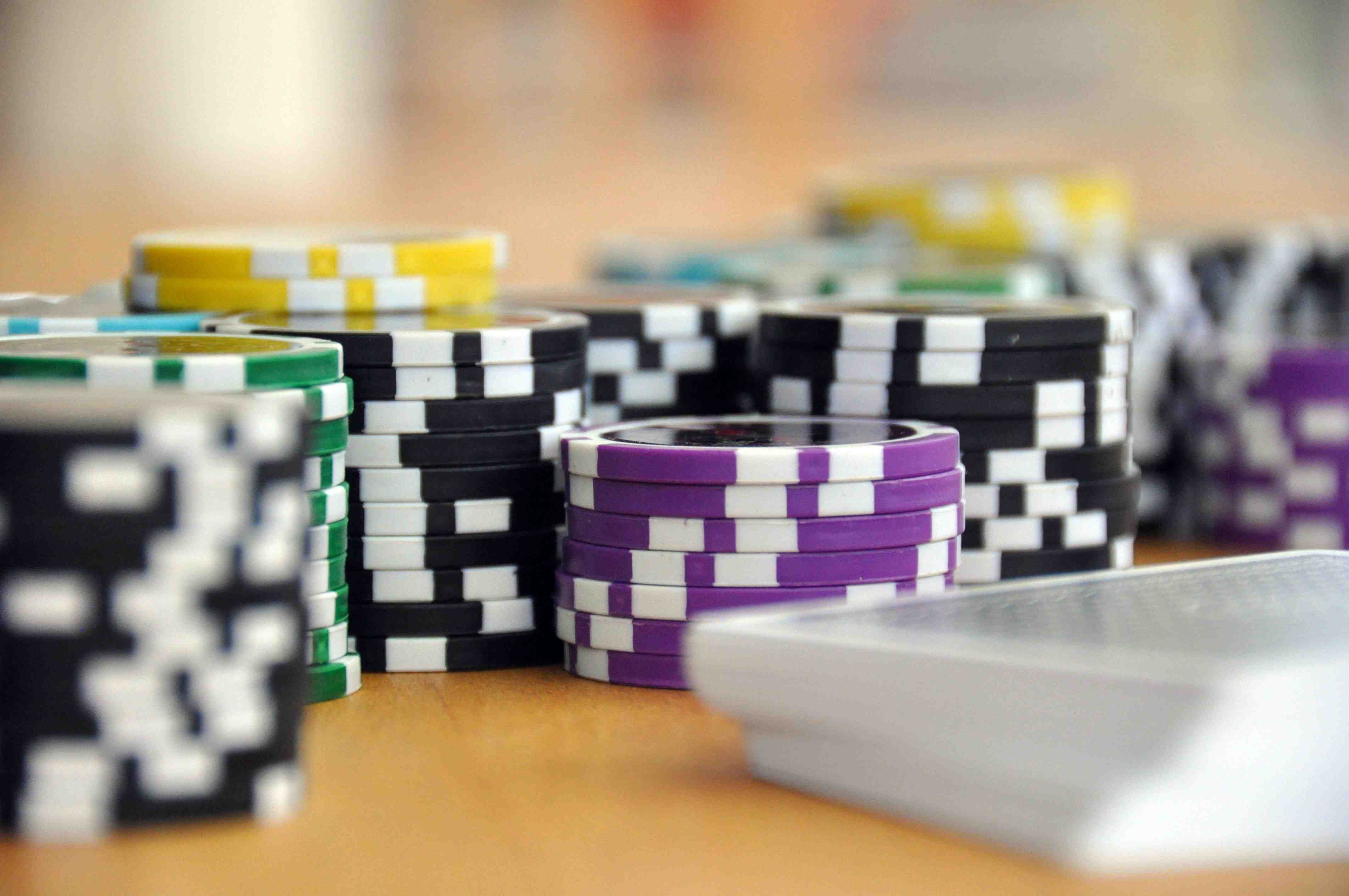 Taruhan olahraga sepak bola dan esports di pelangi4d sportsbook